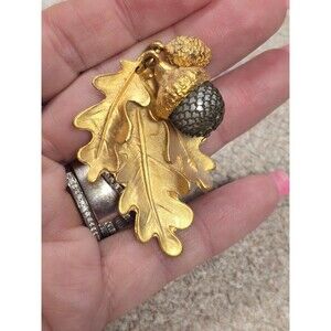 Vintage golden oak leaf and acorn brooch.